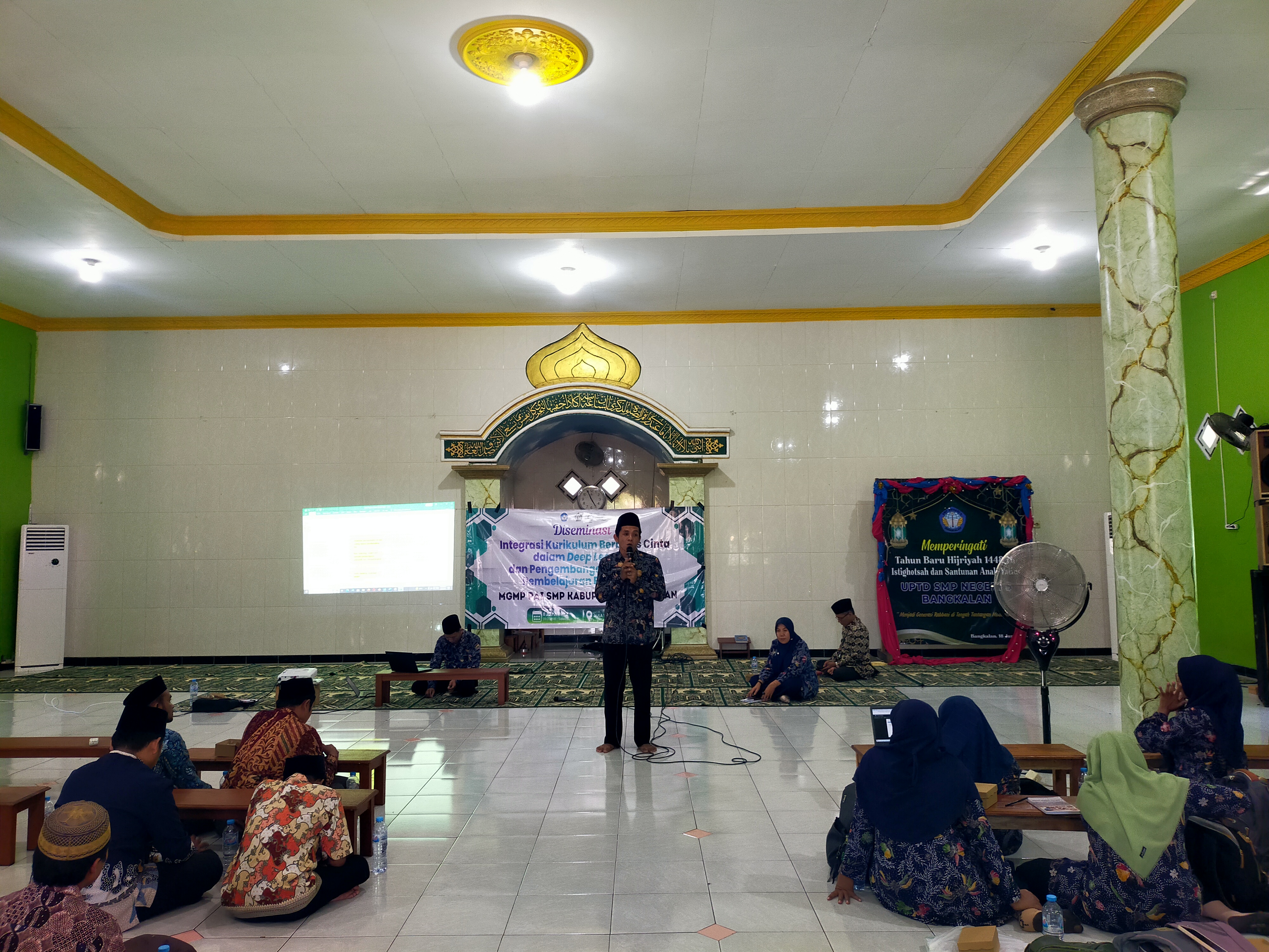 Diseminasi KBC, Deep Learning, dan Perangkat Pembelajaran Berbasis Ai